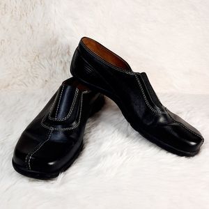 Black Leather Naturalizer Slip On